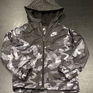 Nike Kids Black and Gray Camo Fleece Lined Windbreaker